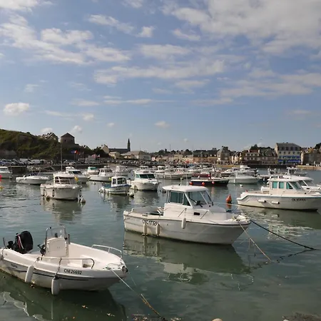 Les Chats Pitres Maison Au Calme Renovee Avec Jardin, Terrasse Amenagee, Transats, Abri A Velo, Parking Gratuit, 5 Mn A Pied Du Centre Proche Des Plages Du Debarquement Feriehus