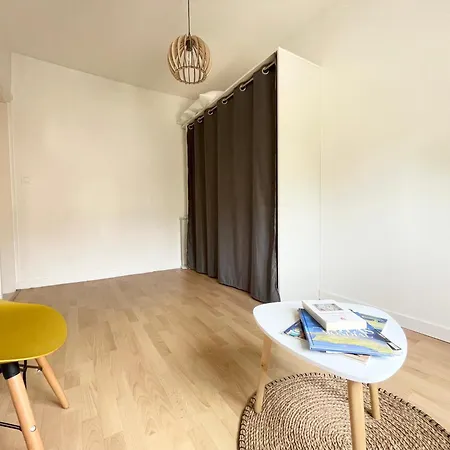 Les Chats Pitres Maison Au Calme Rénovée Avec Jardin, Terrasse Aménagée, Transats, Abri à Vélo, Parking Gratuit, 5 Mn à Pied Du Centre Proche Des Plages Du Débarquement Bayeux