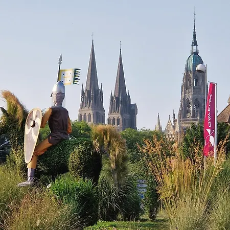 Les Chats Pitres Maison Au Calme Renovee Avec Jardin, Terrasse Amenagee, Transats, Abri A Velo, Parking Gratuit, 5 Mn A Pied Du Centre Proche Des Plages Du Debarquement Prázdninový dům Bayeux