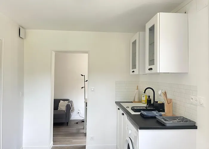 Les Chats Pitres Maison Au Calme Renovee Avec Jardin, Terrasse Amenagee, Transats, Abri A Velo, Parking Gratuit, 5 Mn A Pied Du Centre Proche Des Plages Du Debarquement *