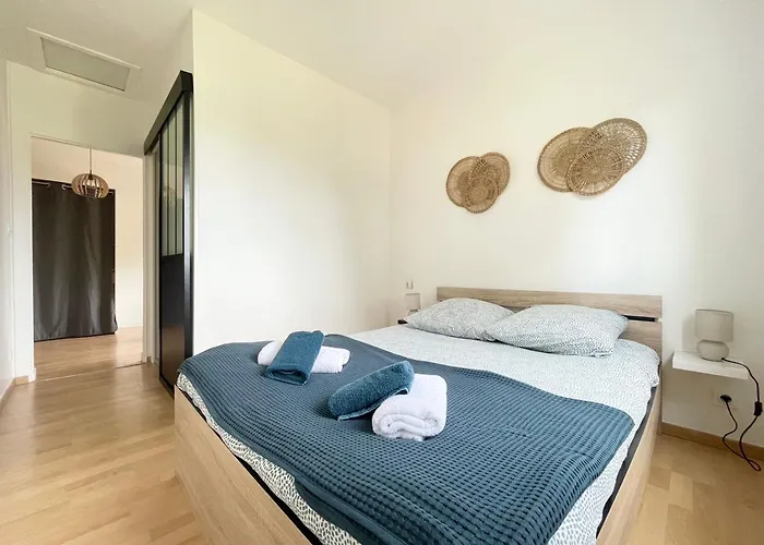 Les Chats Pitres Maison Au Calme Renovee Avec Jardin, Terrasse Amenagee, Transats, Abri A Velo, Parking Gratuit, 5 Mn A Pied Du Centre Proche Des Plages Du Debarquement * Bayeux