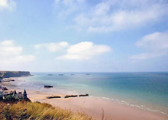 Les Chats Pitres Maison Au Calme Renovee Avec Jardin, Terrasse Amenagee, Transats, Abri A Velo, Parking Gratuit, 5 Mn A Pied Du Centre Proche Des Plages Du Debarquement Holiday home *