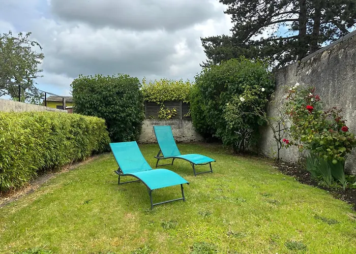 Les Chats Pitres Maison Au Calme Renovee Avec Jardin, Terrasse Amenagee, Transats, Abri A Velo, Parking Gratuit, 5 Mn A Pied Du Centre Proche Des Plages Du Debarquement Holiday home *